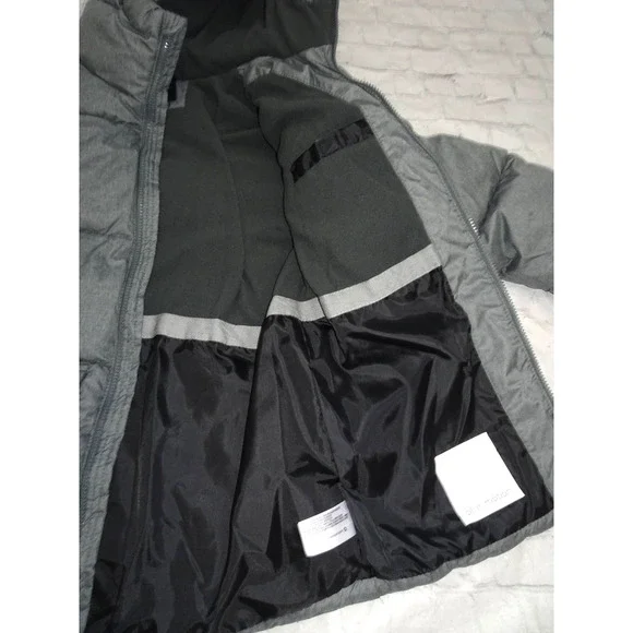 All In Motion Boys Girls Short Puffer Jacket Large 12/14 Gray Extendable… - Picture 4 of 12